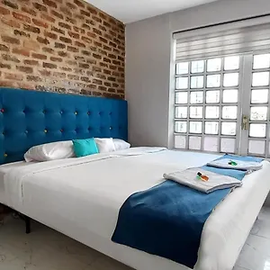 Apartamento Apartasuites Manzini, Bogotá